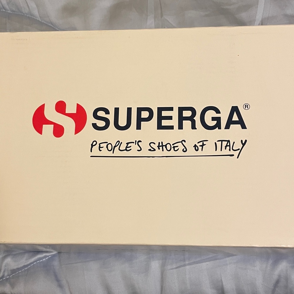 Up your game this fall with brand new Superga Classic Black Sneakers (worn once) - Picture 5 of 5